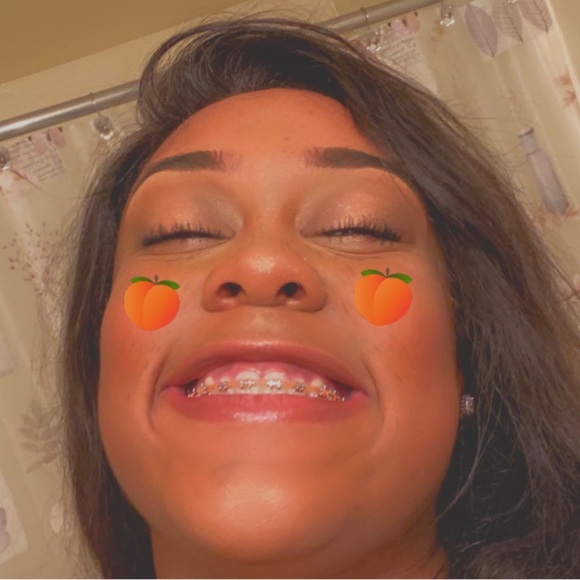 Meet Your Posher - Picture 5 of 5